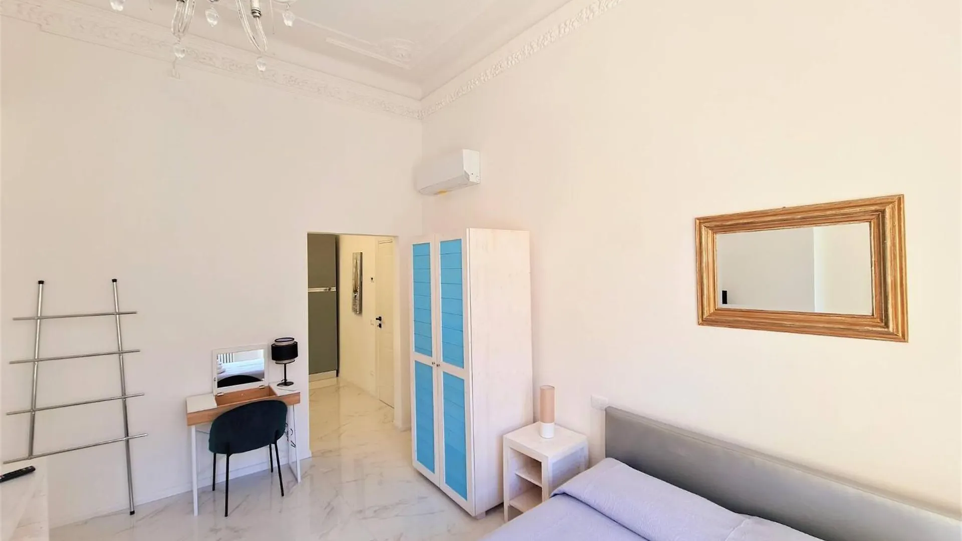 Allegra Viareggio - Suite Con Vasca 0*,